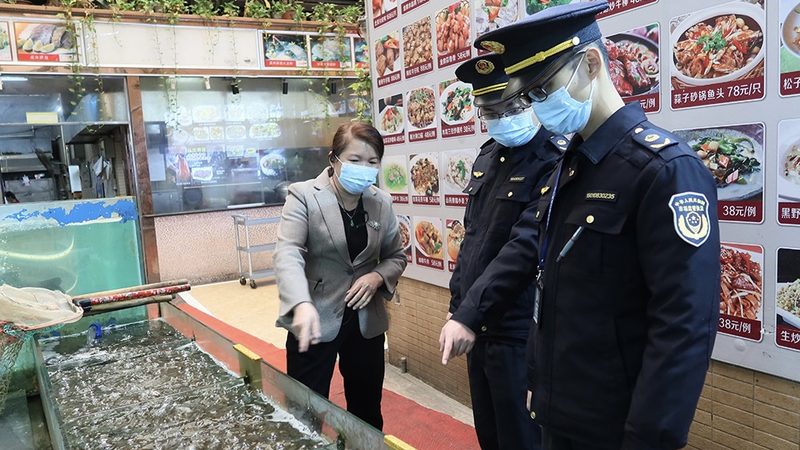 酥性饼干与韧性饼干：水分含量的秘密解析