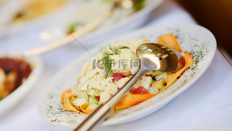 西餐调味品材质成分区别
